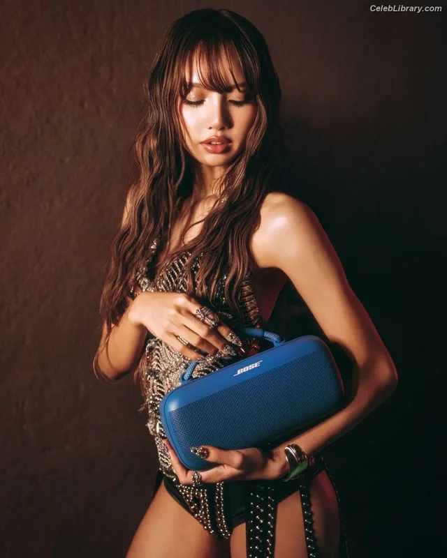 Lisa  BLΛƆKPIИK (Blackpink) photo 1 of 6190