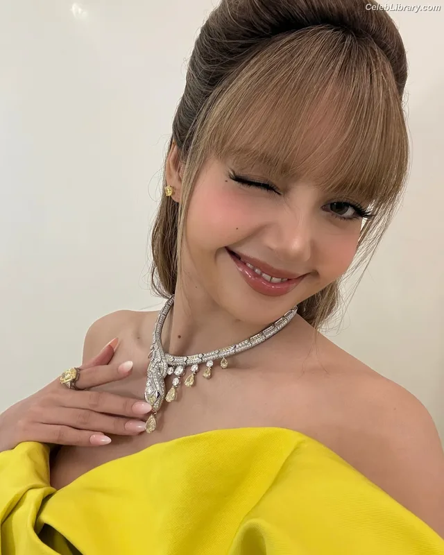 Lisa  BLΛƆKPIИK (Blackpink) photo 15 of 6190