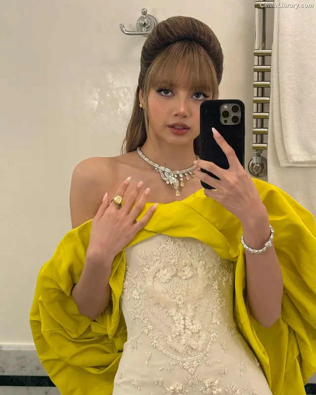 Lisa  BLΛƆKPIИK (Blackpink) photo 20 of 6190
