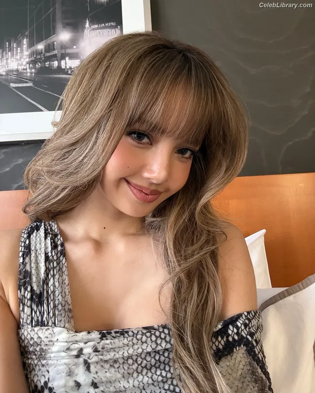 Lisa  BLΛƆKPIИK (Blackpink) photo 5 of 6190