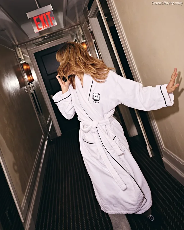 Lisa  BLΛƆKPIИK (Blackpink) photo 5 of 6190