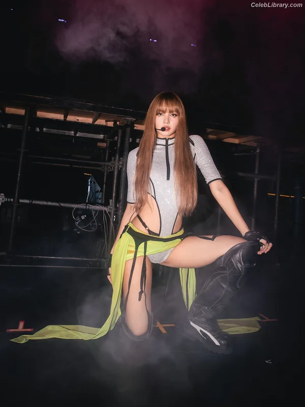 Lisa  BLΛƆKPIИK (Blackpink) photo 22 of 6190