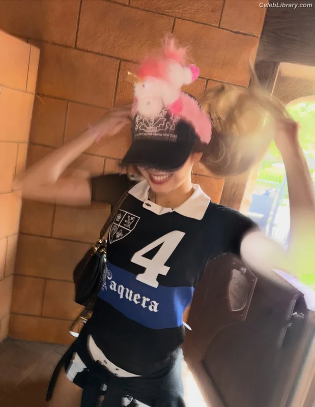 Lisa  BLΛƆKPIИK (Blackpink) photo 14 of 6190
