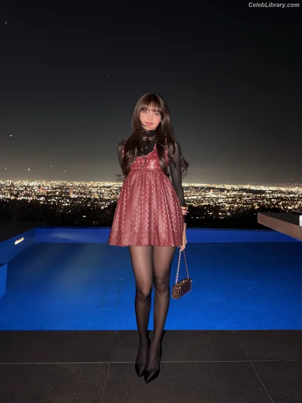 Lisa  BLΛƆKPIИK (Blackpink) photo 10 of 6190