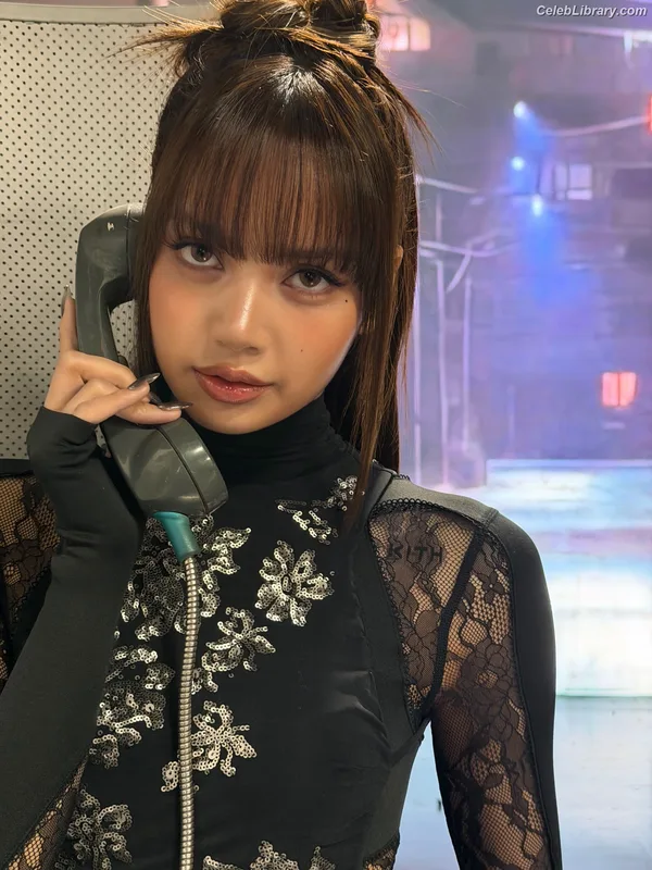 Lisa  BLΛƆKPIИK (Blackpink) photo 15 of 6190