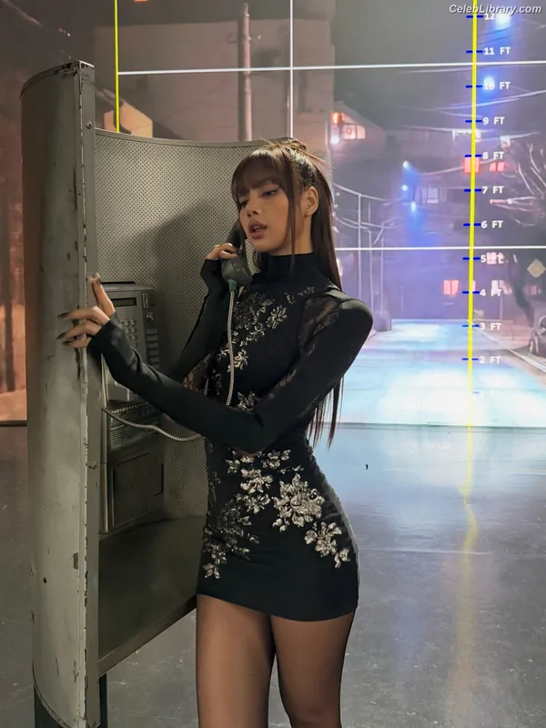 Lisa  BLΛƆKPIИK (Blackpink) photo 4 of 6190