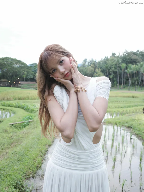 Lisa  BLΛƆKPIИK (Blackpink) photo 10 of 6190