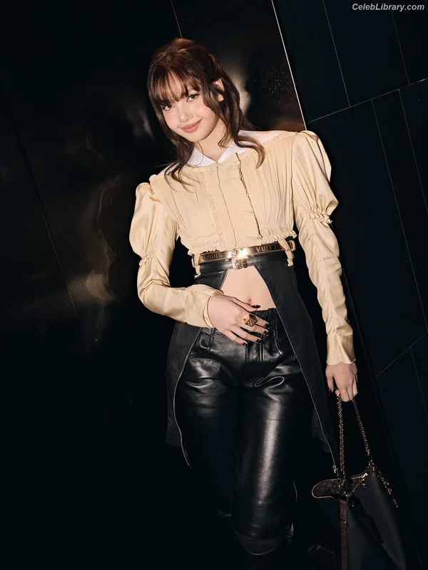 Lisa  BLΛƆKPIИK (Blackpink) photo 6 of 6190