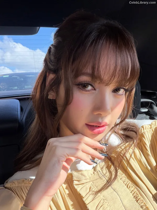 Lisa  BLΛƆKPIИK (Blackpink) photo 15 of 6190