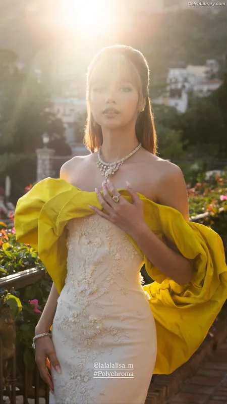 Lisa  BLΛƆKPIИK (Blackpink) photo 10 of 6190
