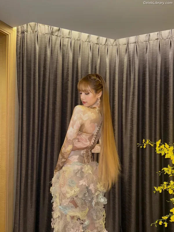 Lisa  BLΛƆKPIИK (Blackpink) photo 7 of 6190
