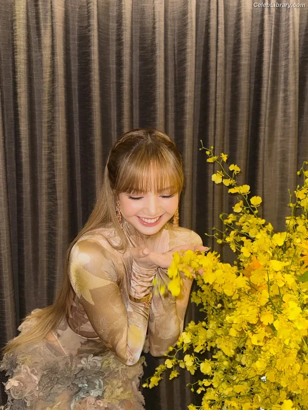 Lisa  BLΛƆKPIИK (Blackpink) photo 17 of 6190