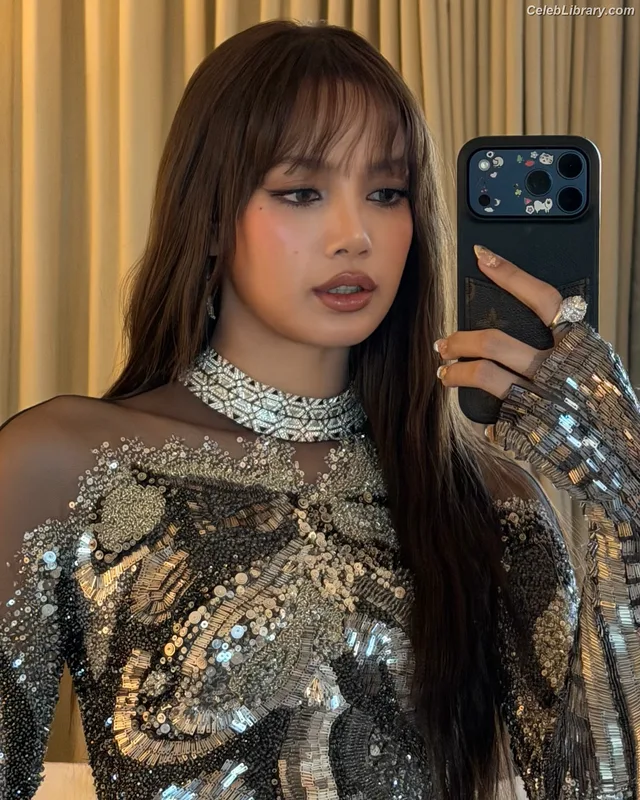 Lisa  BLΛƆKPIИK (Blackpink) photo 20 of 6190