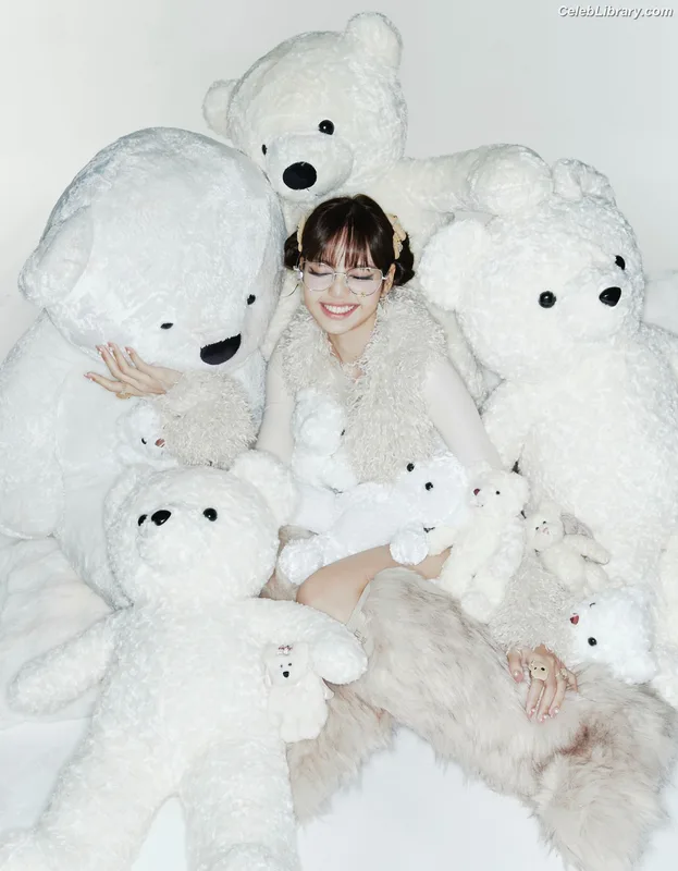 Lisa BLΛƆKPIИK (Blackpink) photo 13 of 6190
