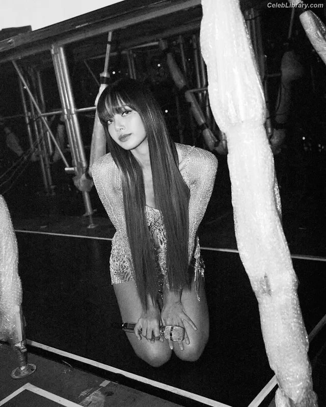 Lisa  BLΛƆKPIИK (Blackpink) photo 5 of 6190