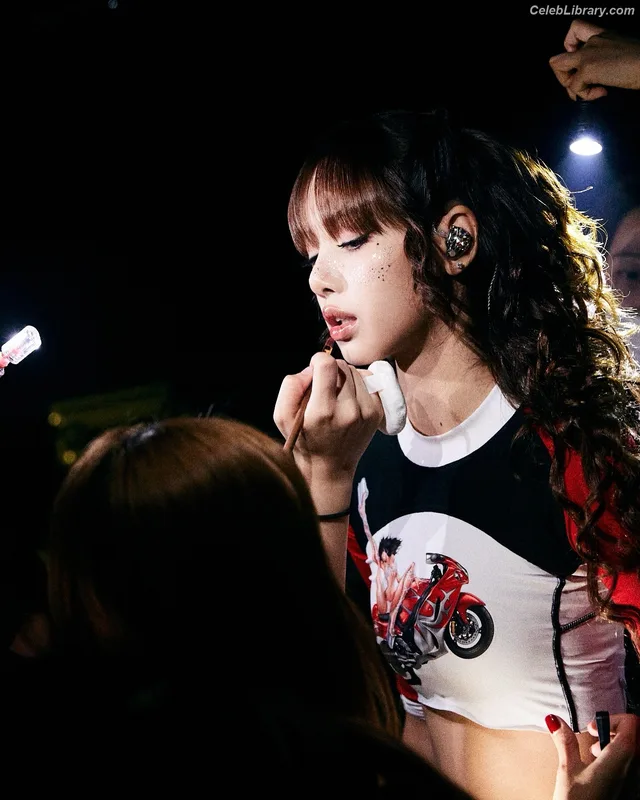 Lisa BLΛƆKPIИK (Blackpink) photo 3 of 6190