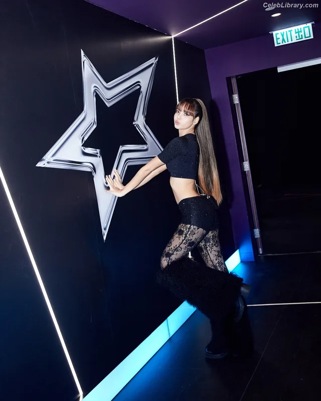 Lisa BLΛƆKPIИK (Blackpink) photo 9 of 6190