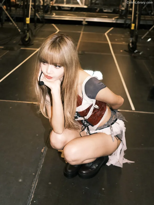 Lisa BLΛƆKPIИK (Blackpink) photo 14 of 6190