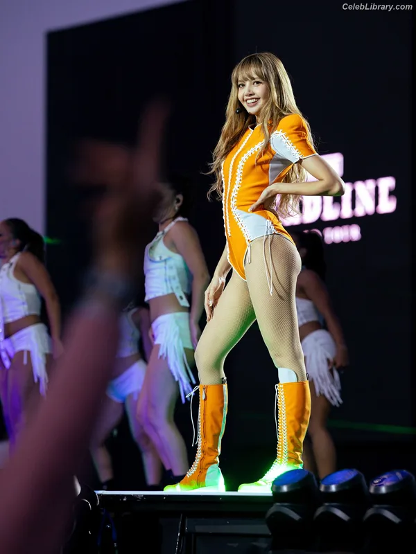 Lisa BLΛƆKPIИK (Blackpink) photo 4 of 6190
