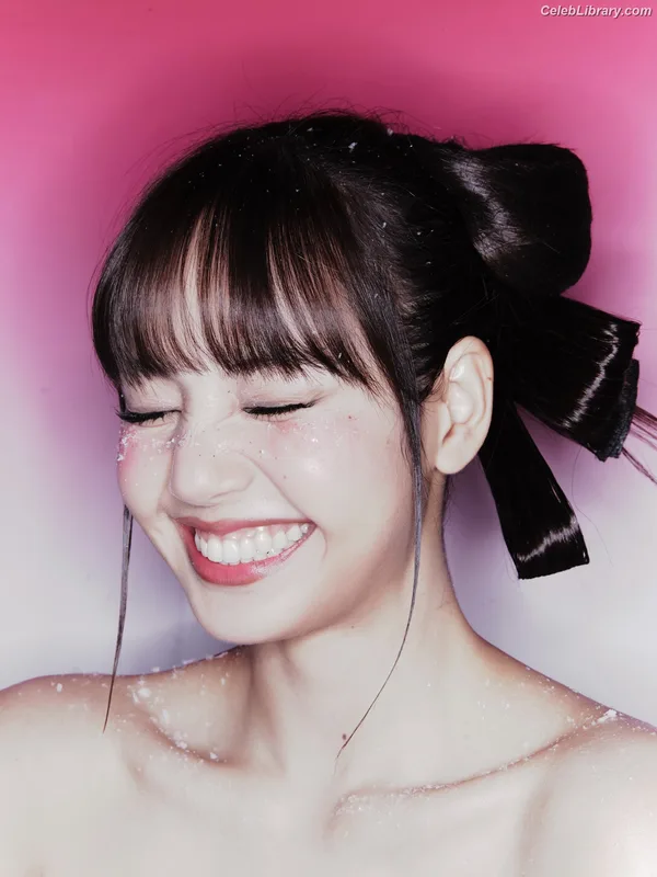 Lisa  BLΛƆKPIИK (Blackpink) photo 21 of 6190