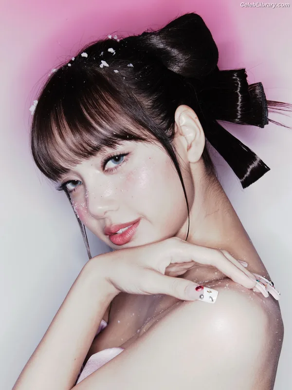 Lisa  BLΛƆKPIИK (Blackpink) photo 23 of 6190