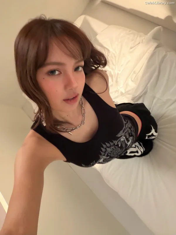 Lisa  BLΛƆKPIИK (Blackpink) photo 8 of 6190