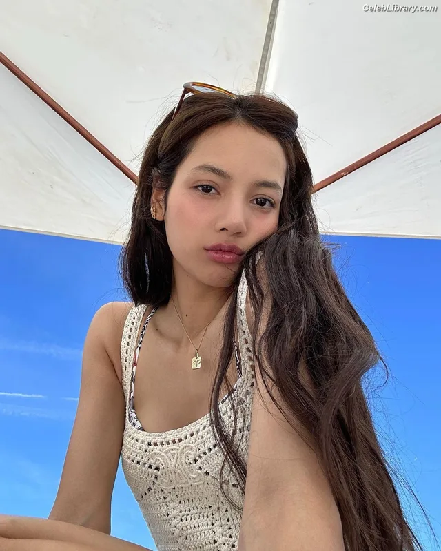 Lisa  BLΛƆKPIИK (Blackpink) photo 14 of 6190
