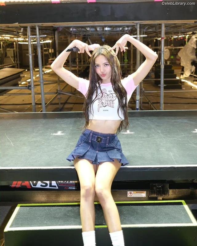 Lisa  BLΛƆKPIИK (Blackpink) photo 2 of 6190