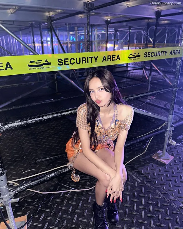 Lisa  BLΛƆKPIИK (Blackpink) photo 17 of 6190