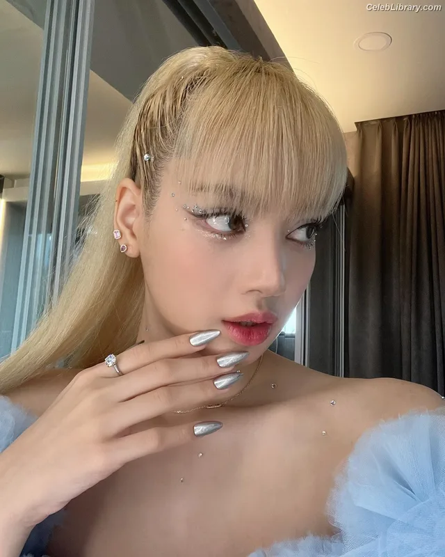 Lisa  BLΛƆKPIИK (Blackpink) photo 5 of 6190