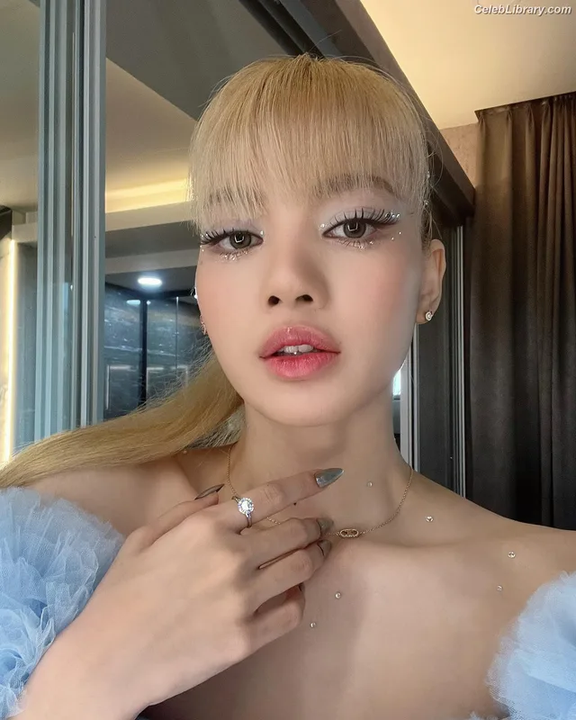Lisa  BLΛƆKPIИK (Blackpink) photo 12 of 6190