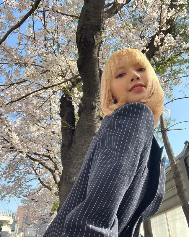 Lisa  BLΛƆKPIИK (Blackpink) photo 5 of 6190