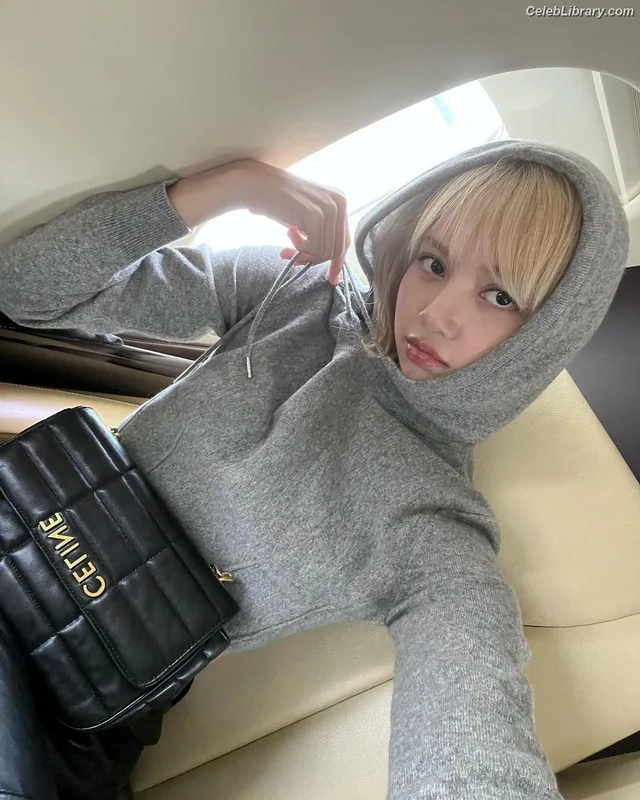 Lisa  BLΛƆKPIИK (Blackpink) photo 21 of 6190