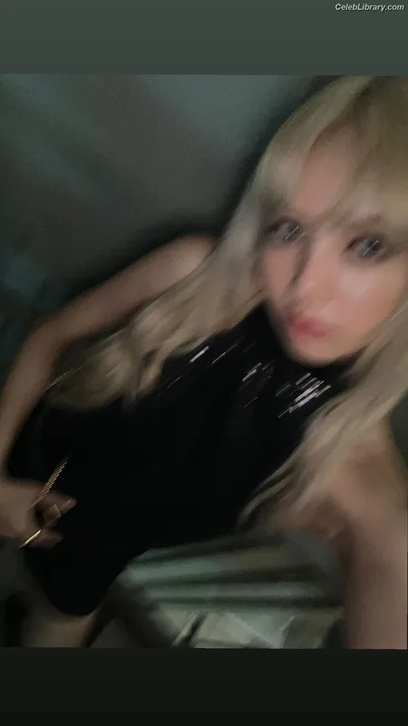 Lisa  BLΛƆKPIИK (Blackpink) photo 11 of 6190