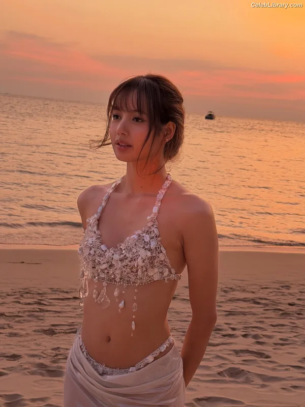 Lisa  BLΛƆKPIИK (Blackpink) photo 11 of 6190