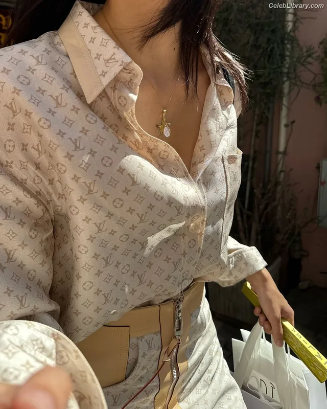Lisa  BLΛƆKPIИK (Blackpink) photo 4 of 6190