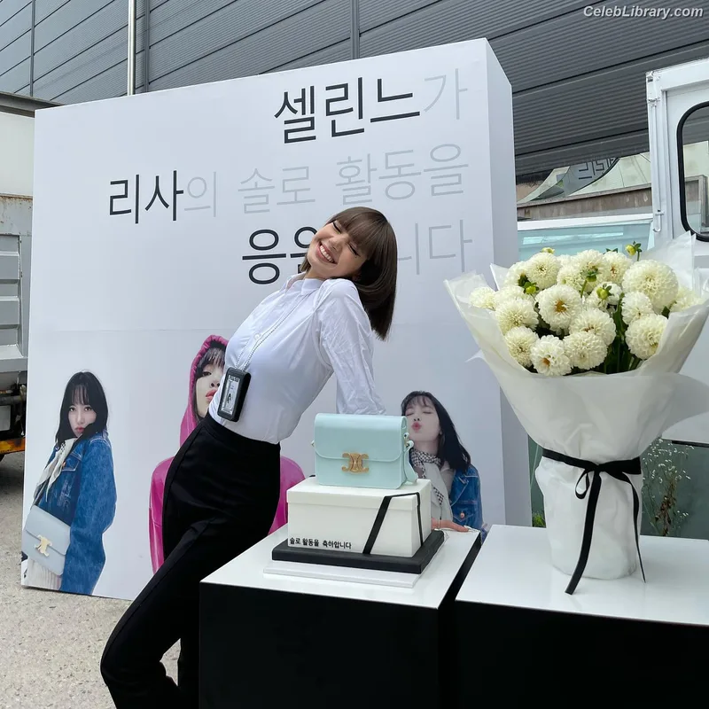 Lisa  BLΛƆKPIИK (Blackpink) photo 20 of 6190