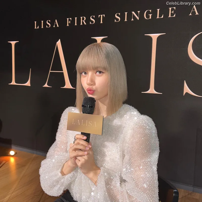 Lisa  BLΛƆKPIИK (Blackpink) photo 23 of 6190
