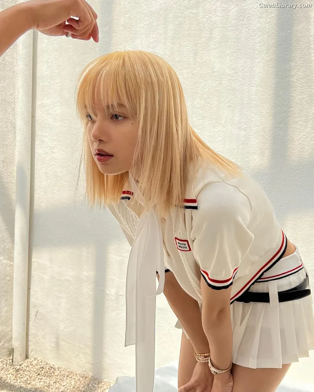 Lisa  BLΛƆKPIИK (Blackpink) photo 10 of 6190