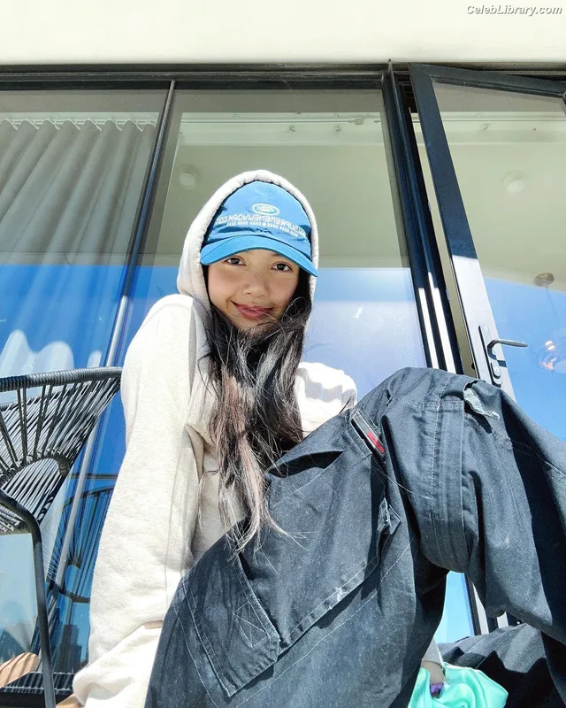 Lisa  BLΛƆKPIИK (Blackpink) photo 4 of 6190