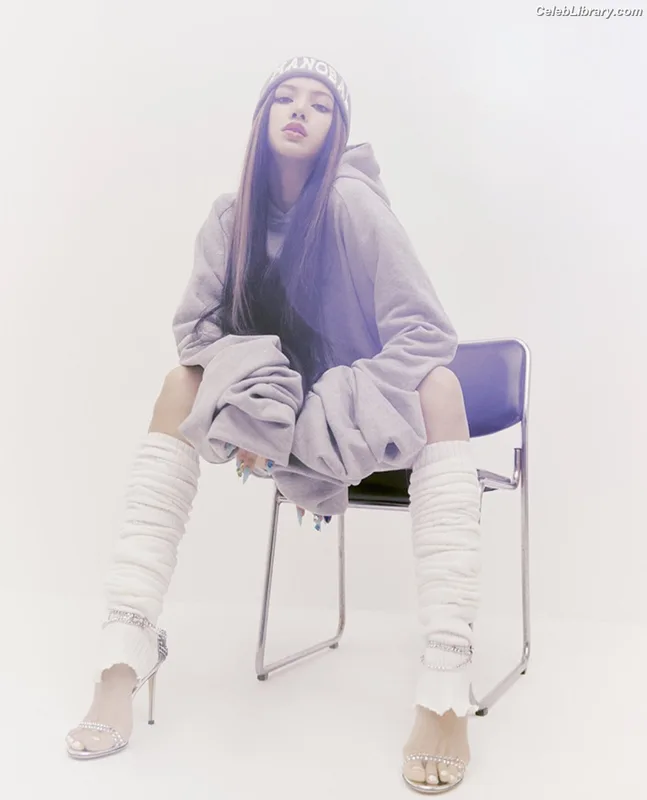 Lisa  BLΛƆKPIИK (Blackpink) photo 11 of 6190