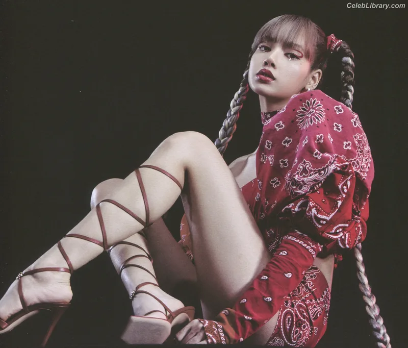 Lisa  BLΛƆKPIИK (Blackpink) photo 16 of 6190