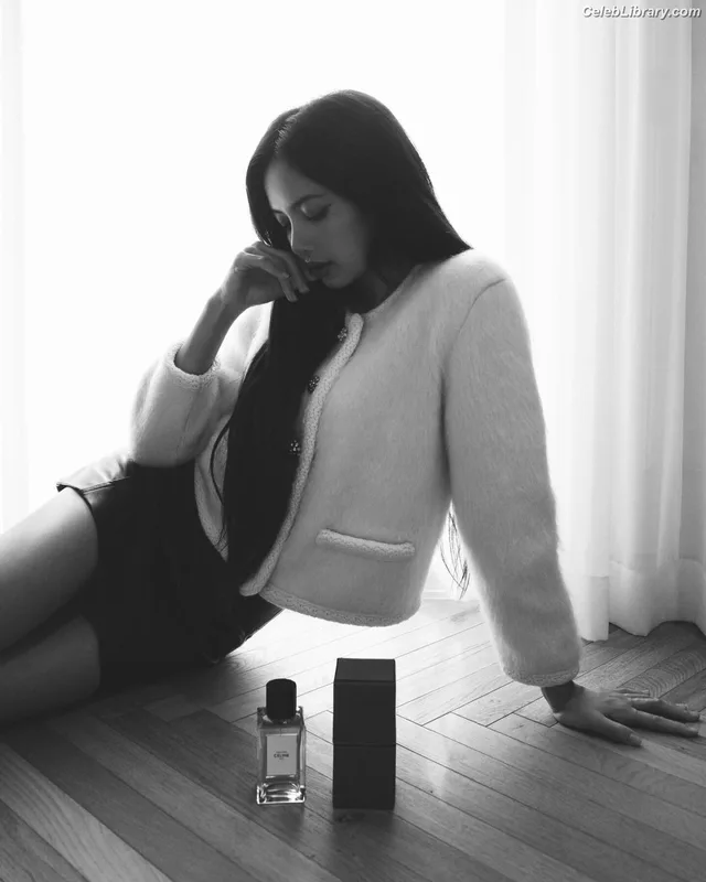 Lisa  BLΛƆKPIИK (Blackpink) photo 15 of 6190