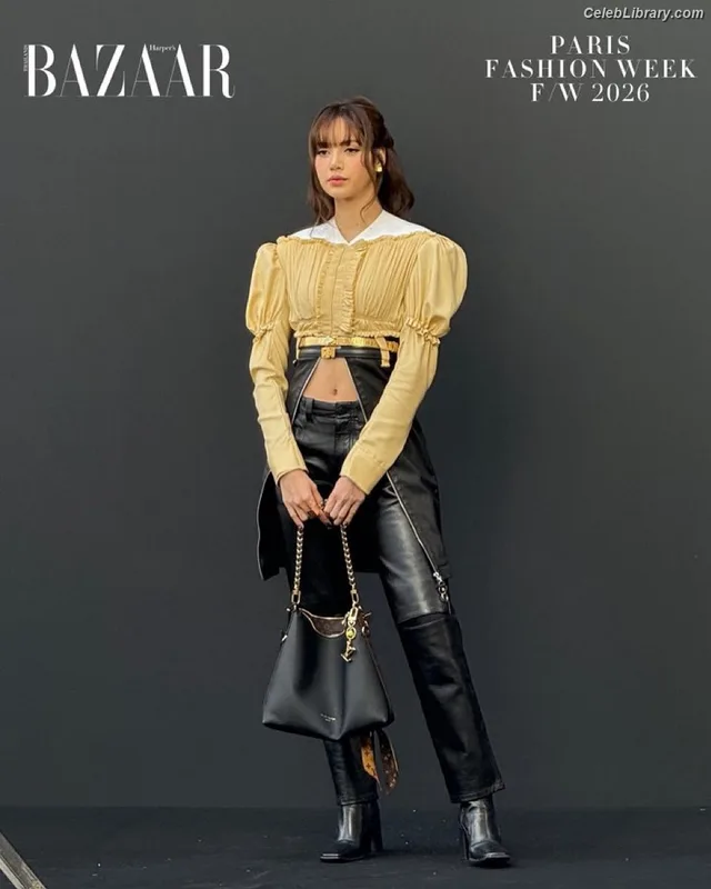 Lisa  BLΛƆKPIИK (Blackpink) photo 4 of 6190