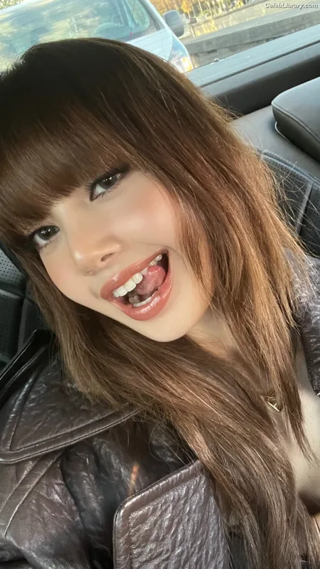 Lisa  BLΛƆKPIИK (Blackpink) photo 4 of 6190