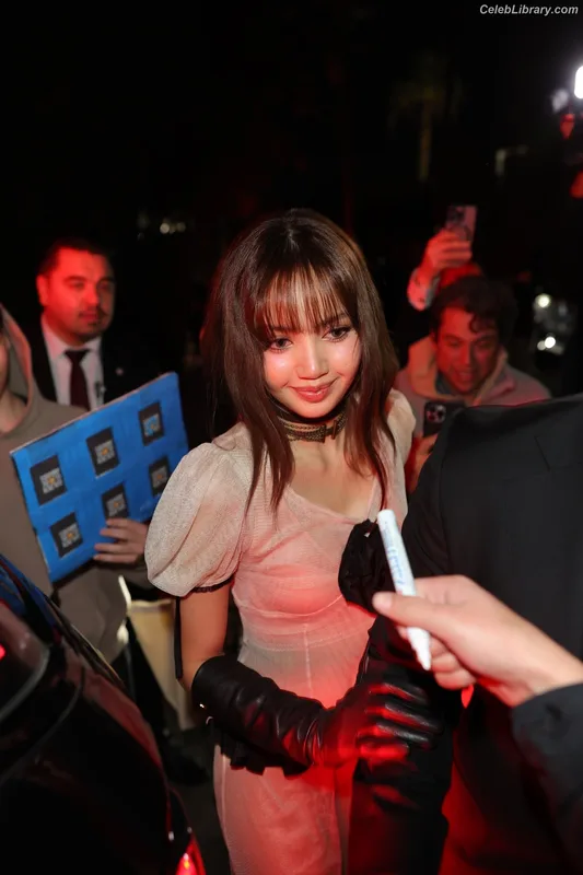 Lisa  BLΛƆKPIИK (Blackpink) photo 11 of 6190