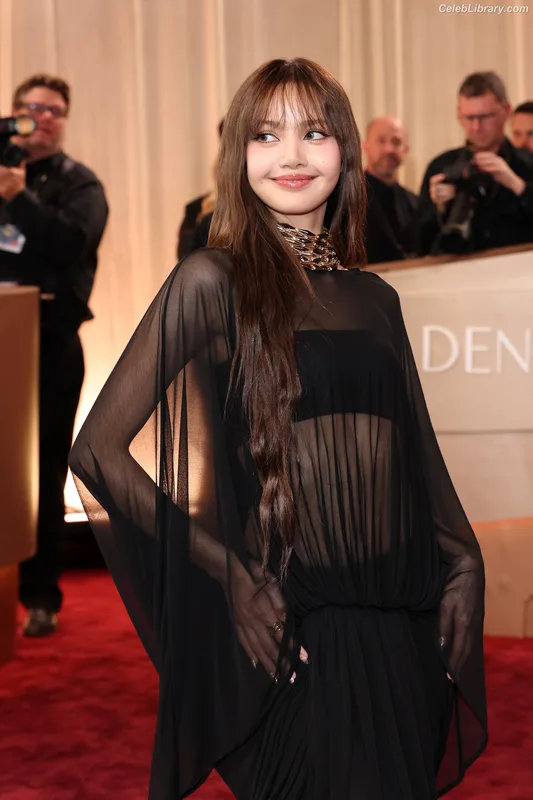 Lisa BLΛƆKPIИK (Blackpink) photo 9 of 6190