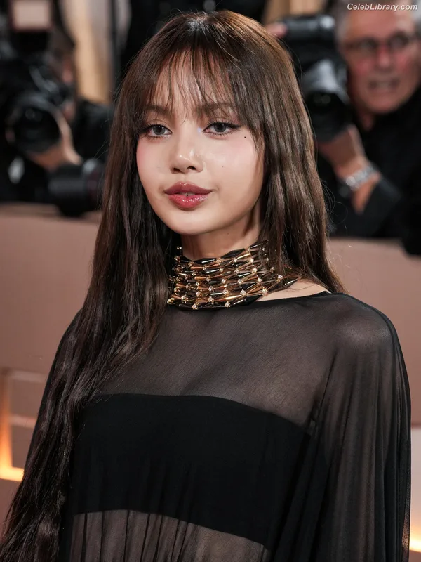 Lisa  BLΛƆKPIИK (Blackpink) photo 4 of 6190
