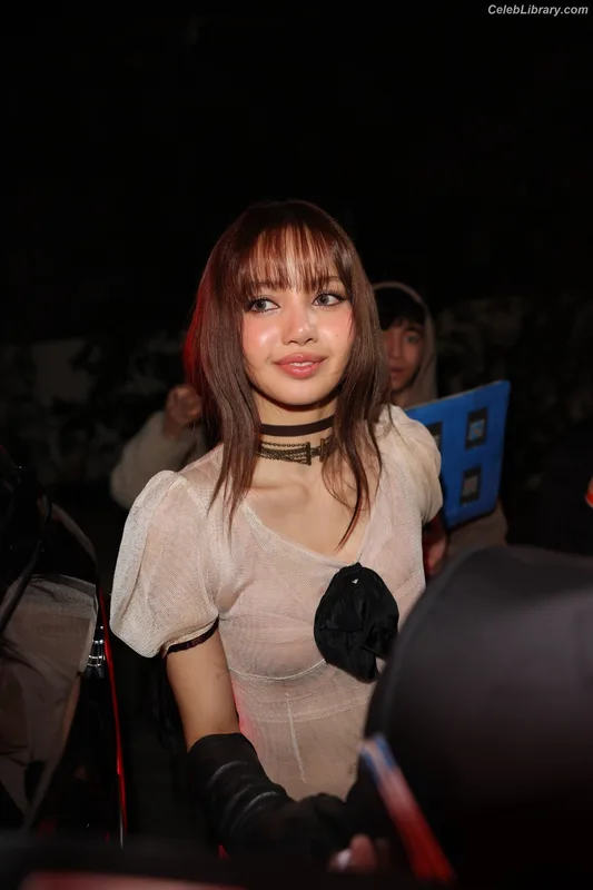 Lisa  BLΛƆKPIИK (Blackpink) photo 20 of 6190