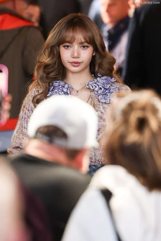 Lisa BLΛƆKPIИK (Blackpink) photo 7 of 6190